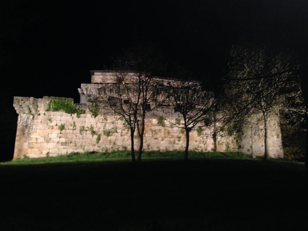 Hotel Monumento Castelo De Maceda מראה חיצוני תמונה